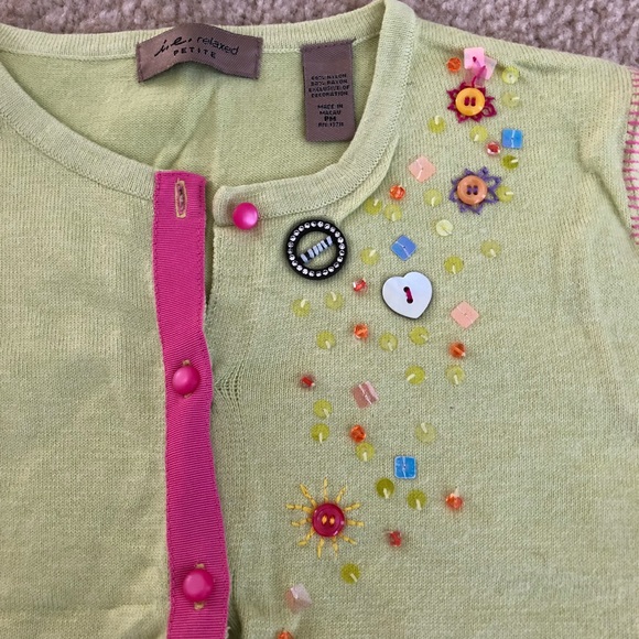 Light green and pink cardigan - Picture 2 of 3